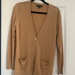 Banana Republic Cardigan Tan 100% Merino Wool Size Medium Luxury